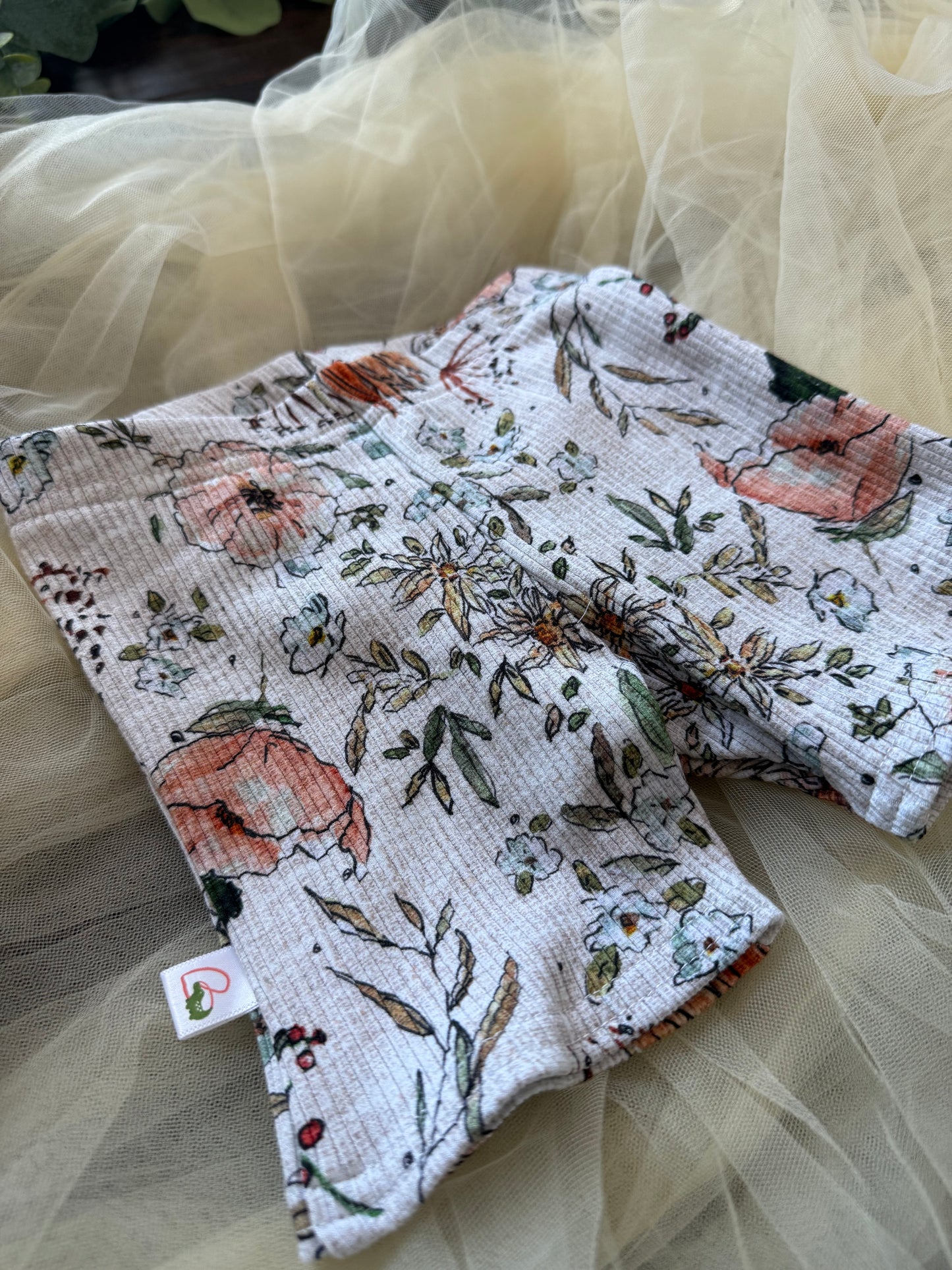 Earthy Floral Ribbed Biker Shorts