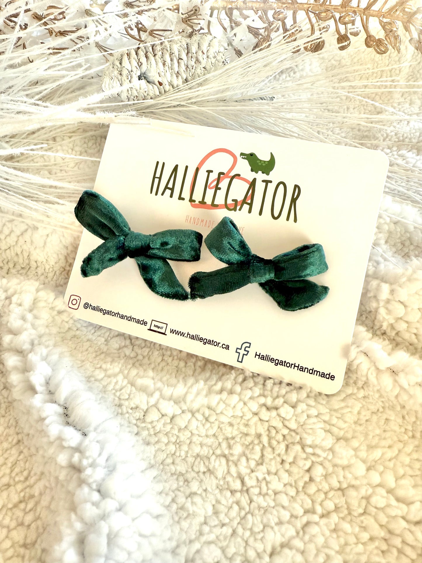 Evergreen Velvet Small Double Bow