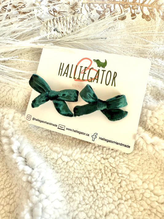 Evergreen Velvet Small Double Bow